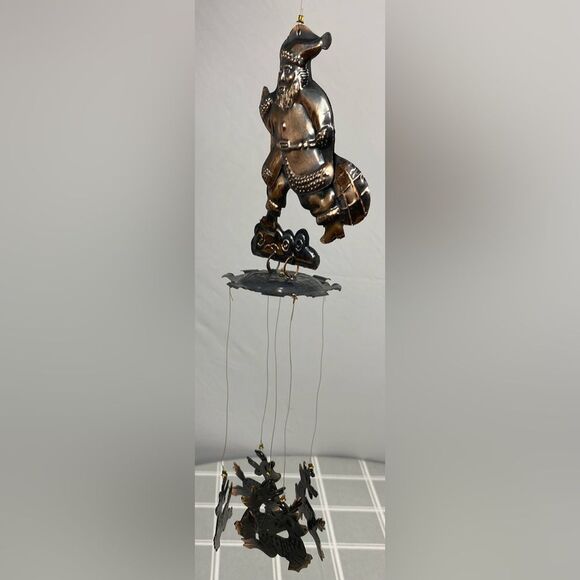 Vtg Santa & Reindeer Wind Chimes Rich Bronze Tone Metal Christmas Decor - Picture 8 of 12